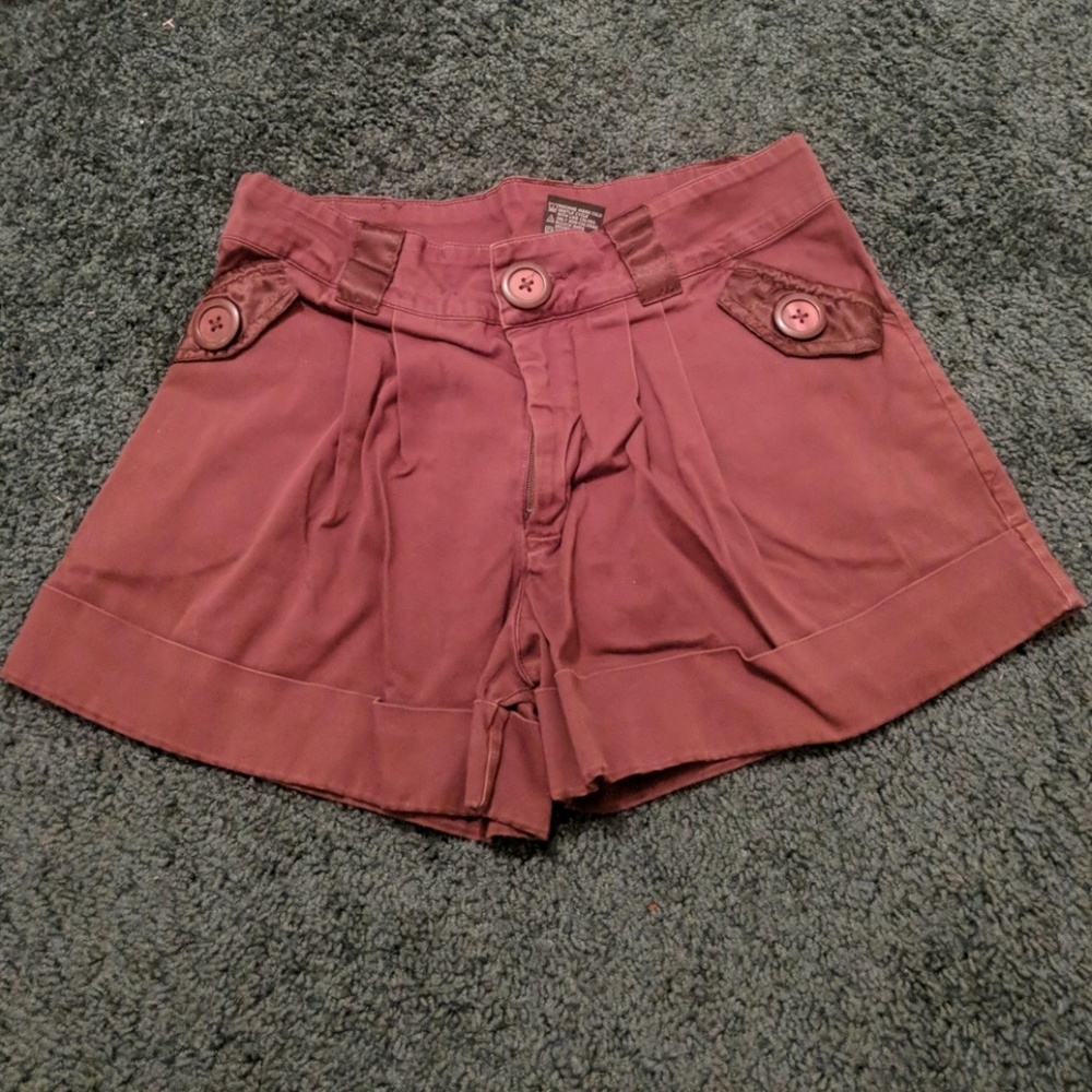 Cute brown shorts